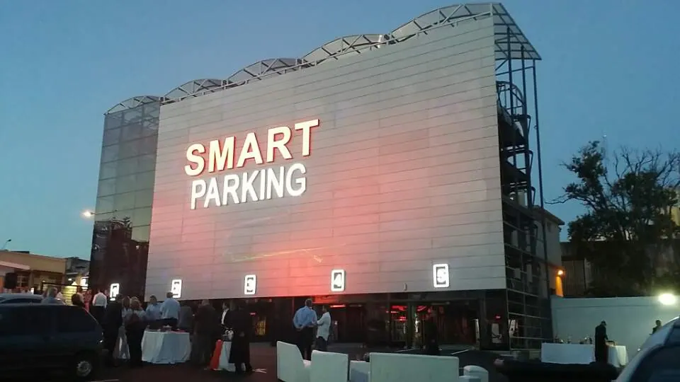 SMART PARKING units at Médica Uruguaya hospital, Montevideo